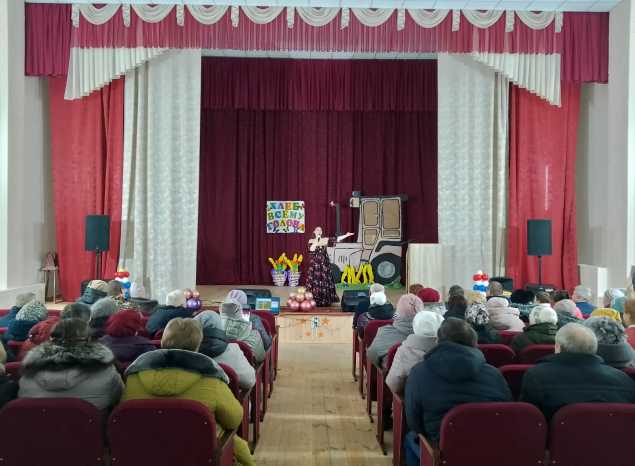 Марта Серебрякова поздравила жителей Салтыково с Днем села